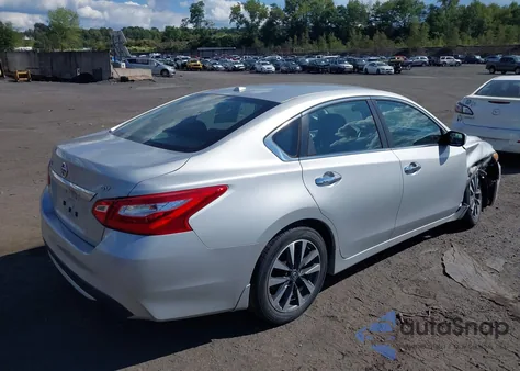 2017 Nissan Altima 2.5 Sv z USA, uszkodzony, nr VIN 1N4AL3AP0HC131258